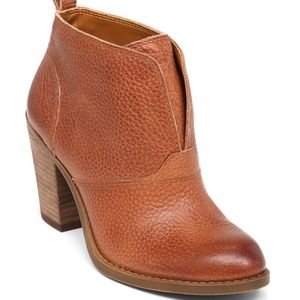 Lucky brand booties EHLLEN